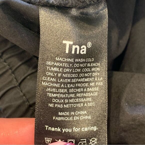 Aritzia TNA Deploy Parachute Pants High Rise in Black Size Large - Picture 8 of 11